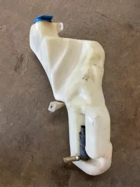 Audi 8d0955453af 98 99 B5 A4 Windshield Washer Fluid Reservoir Tank L12