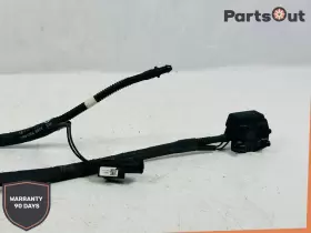 61667367464 BMW Windscreen Washer Nozzle 430I F32 F33 F36 M4 #3