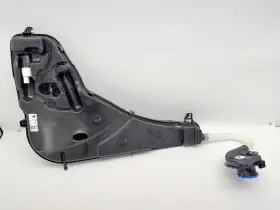 Bmw 61667499829 2020-2024 X6m F96 X6 G06 Windshield Washer Fluid Reservoir Tank Oem