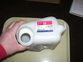 Chevrolet 22127690 Nos 92 93 Beretta Corsica Windshield Washer Fluid Reservoir Oem Chevrolet 22127690 Nos 92 93 Beretta Corsica Windshield Washer Fluid Reservoir Oem