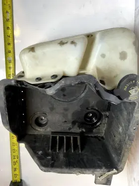 Ford 7c3417618a F450 Super Duty Windshield Washer Reservoir - Used