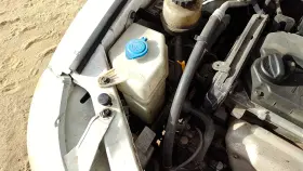 Kia 0k30a67480c 2000-2002 Rio Windshield Washer Fluid Reservoir With Pump Oem Wiper Tank