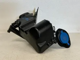 Mercedes-benz A2058608160 2020-2022 Mercedes-benz Glc300 Windshield Washer Reservoir Tank Oem Lot2726