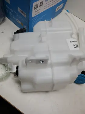 Premium Apwsr041 Windshield Washer Reservoir
