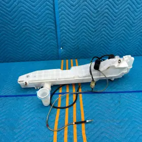 Suzuki 38436-50j00 2004-2006 Xl-7 Windshield Washer Fluid Reservoir Tank And Pump Oem